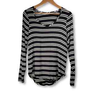 Poof! Striped V-Neck Long Sleeve Top Black White Size Medium